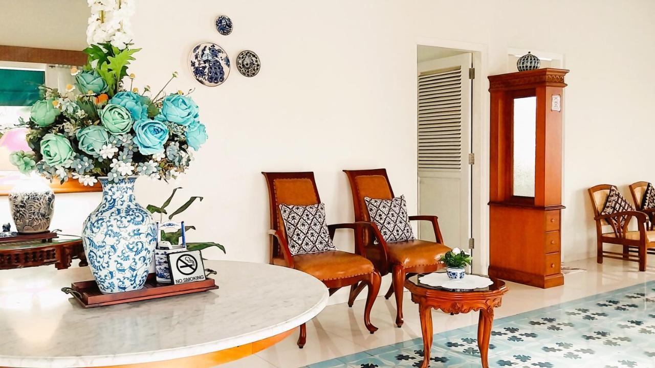 Surokarsan 9 House Yogyakarta Exterior foto