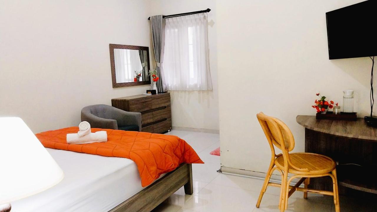 Surokarsan 9 House Yogyakarta Exterior foto