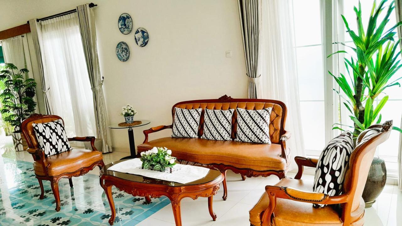 Surokarsan 9 House Yogyakarta Exterior foto