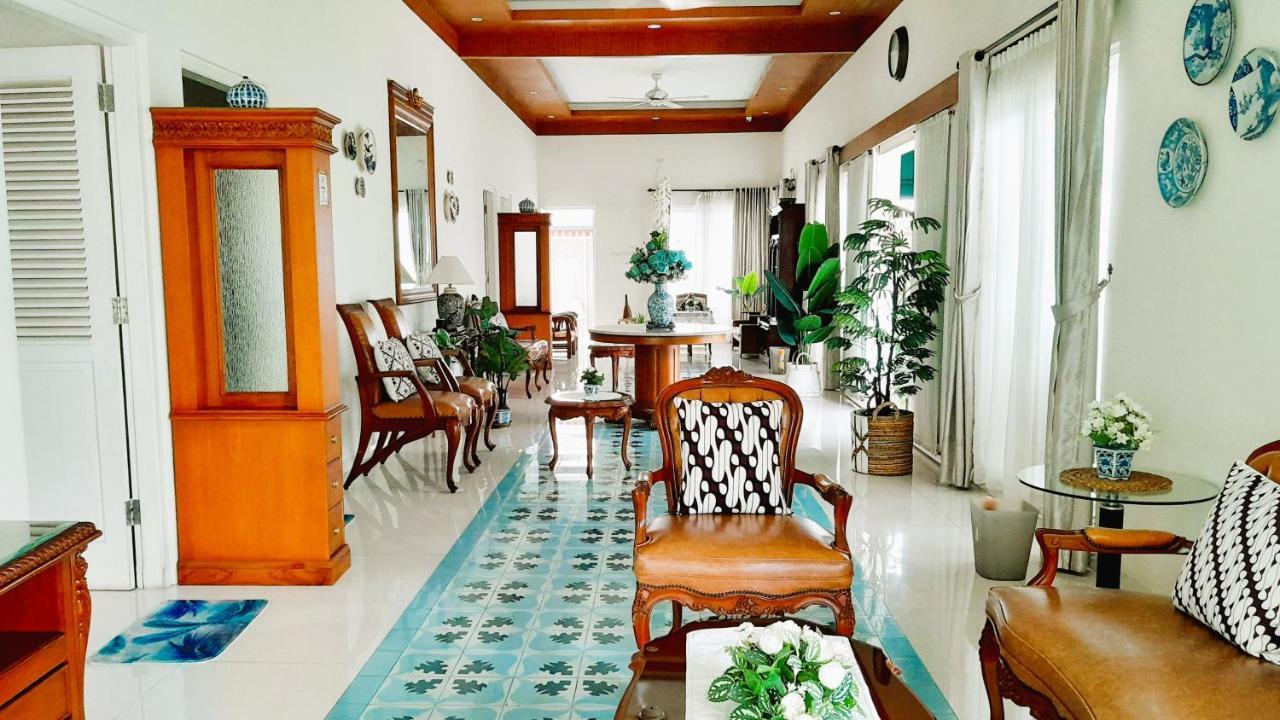 Surokarsan 9 House Yogyakarta Exterior foto