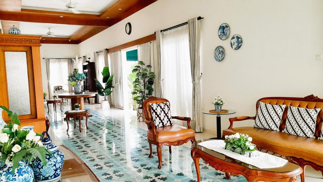 Surokarsan 9 House Yogyakarta Exterior foto