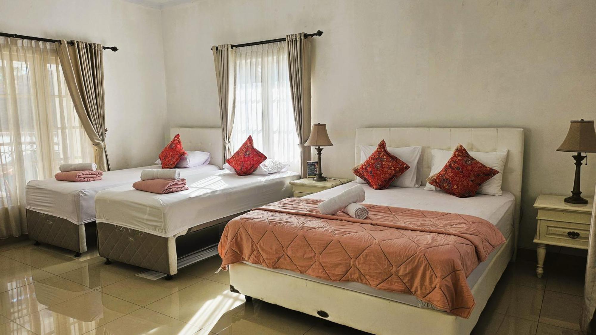 Surokarsan 9 House Yogyakarta Exterior foto