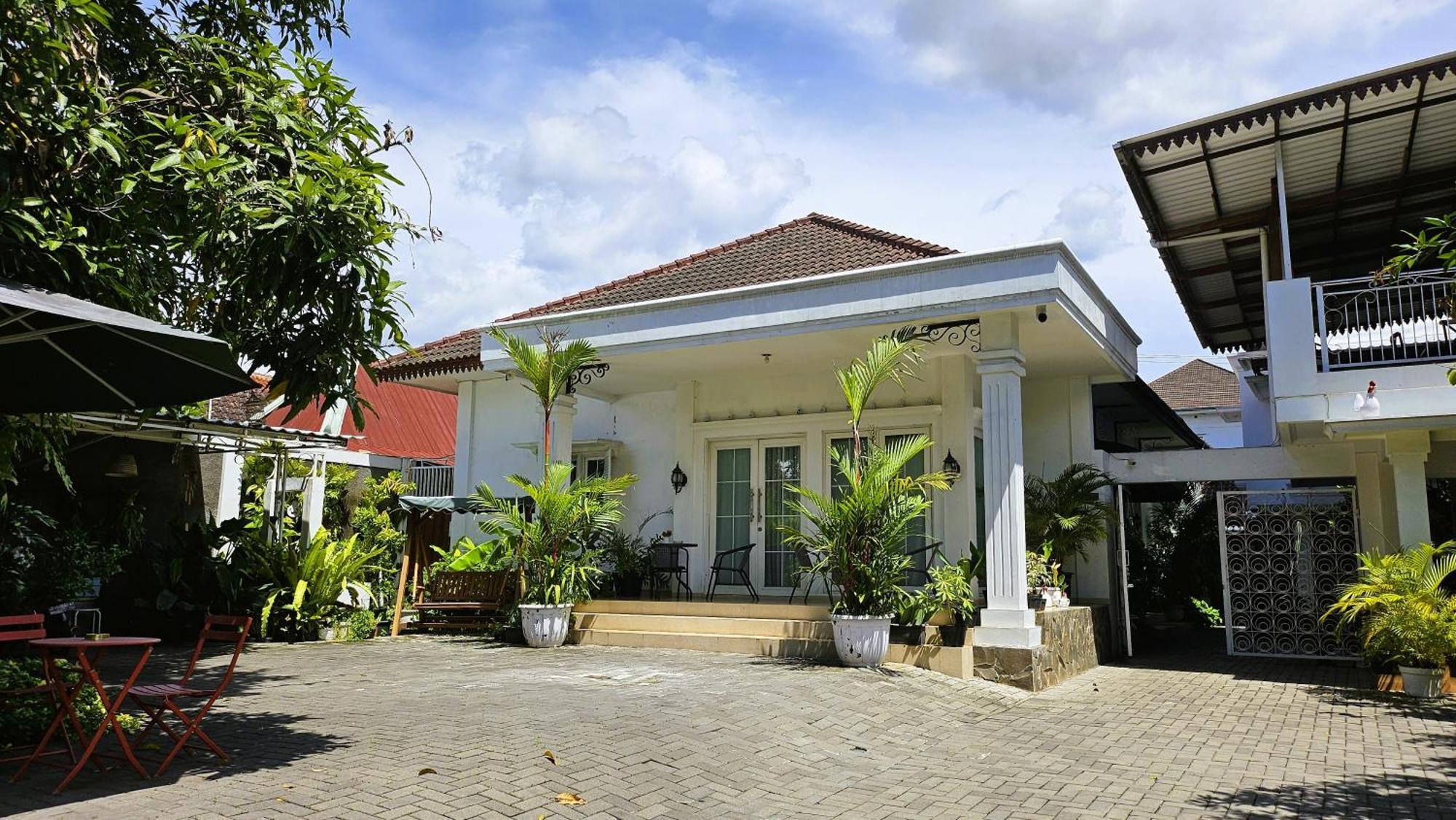 Surokarsan 9 House Yogyakarta Exterior foto